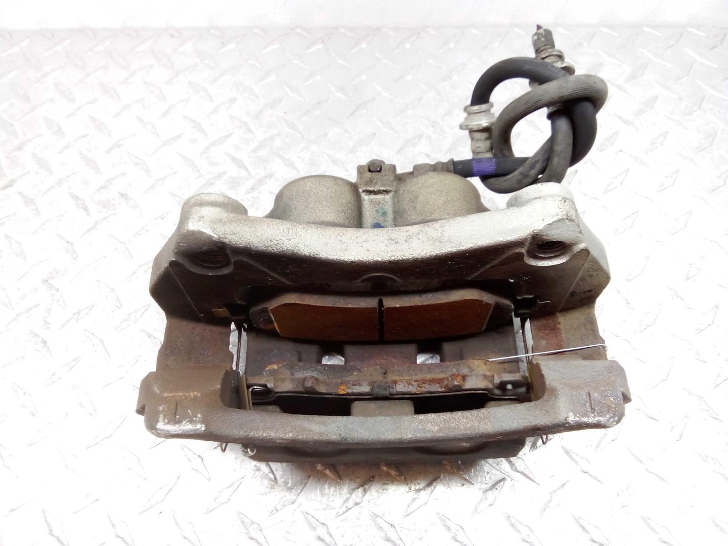 Суппорт передний правый