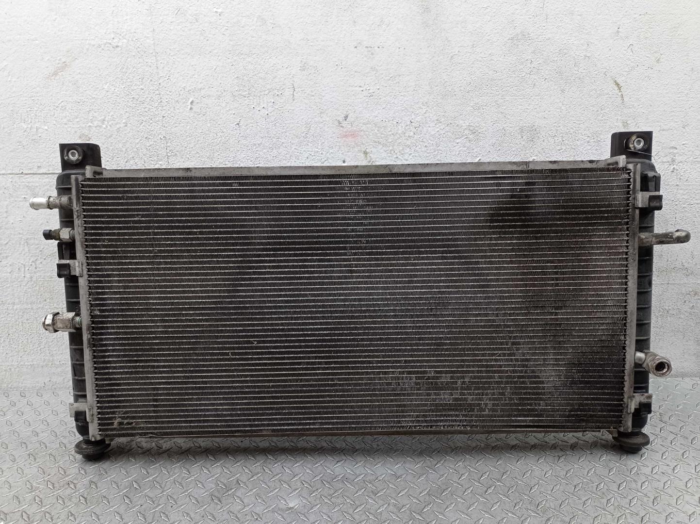 Радиатор охлаждения двигателя основной