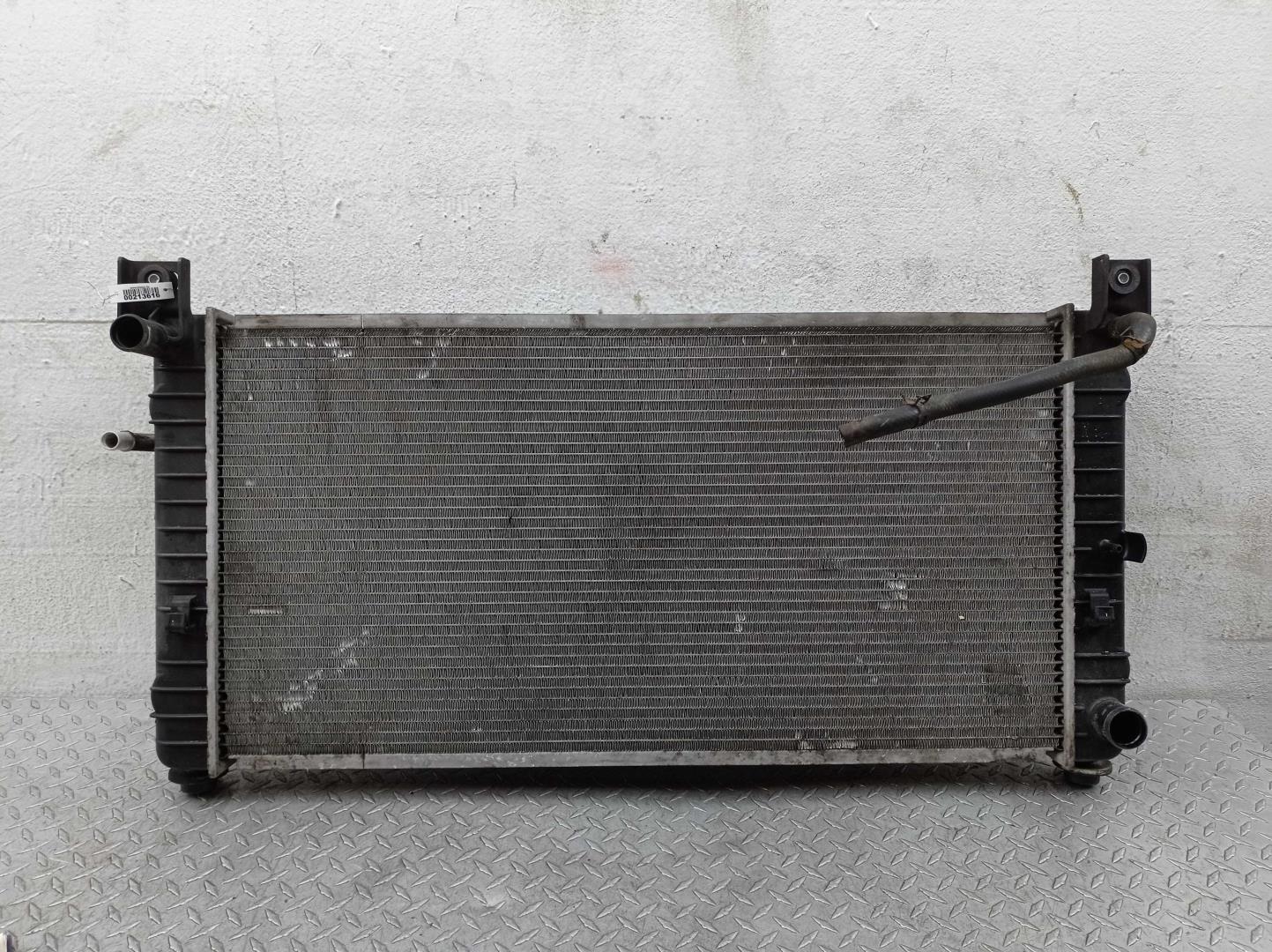 Радиатор охлаждения двигателя основной