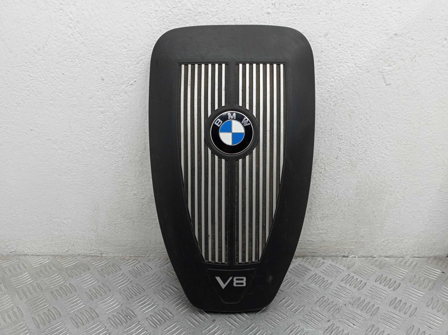 Крышка двигателя