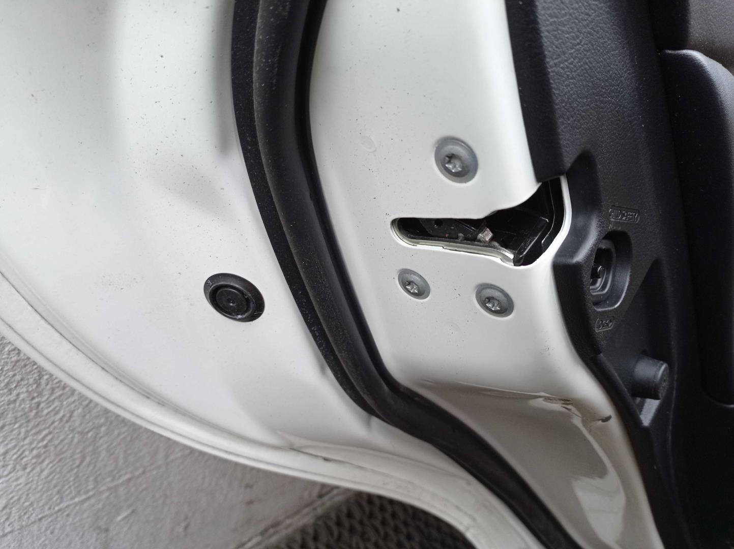 Стеклоподъемник электр. задний левый