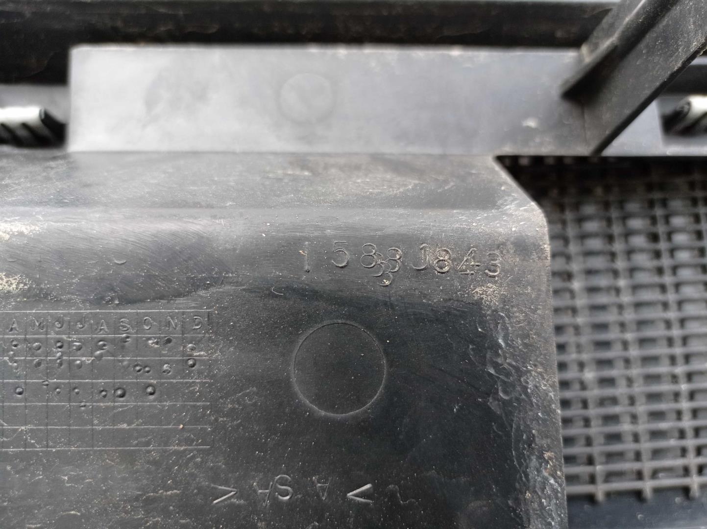 Решетка стеклоочистителей (Жабо)