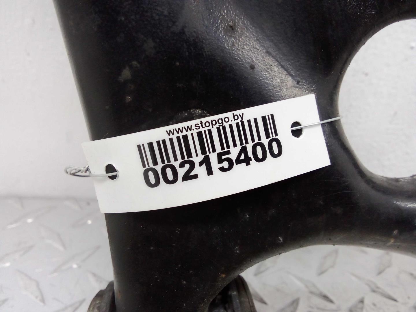 Рычаг передний нижний правый