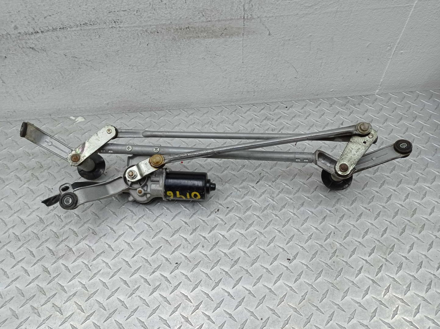 Трапеция стеклоочистителей