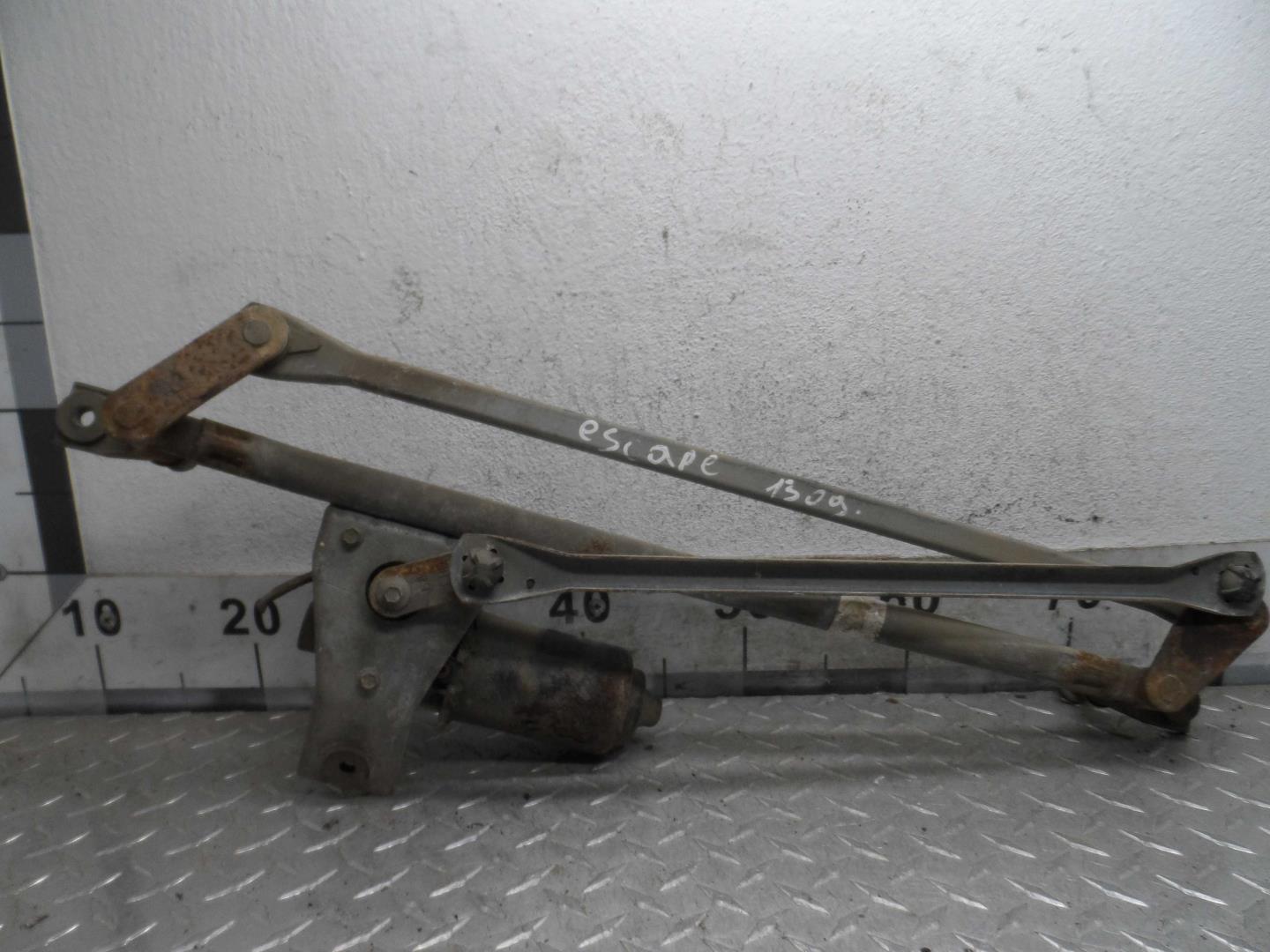 Трапеция стеклоочистителей