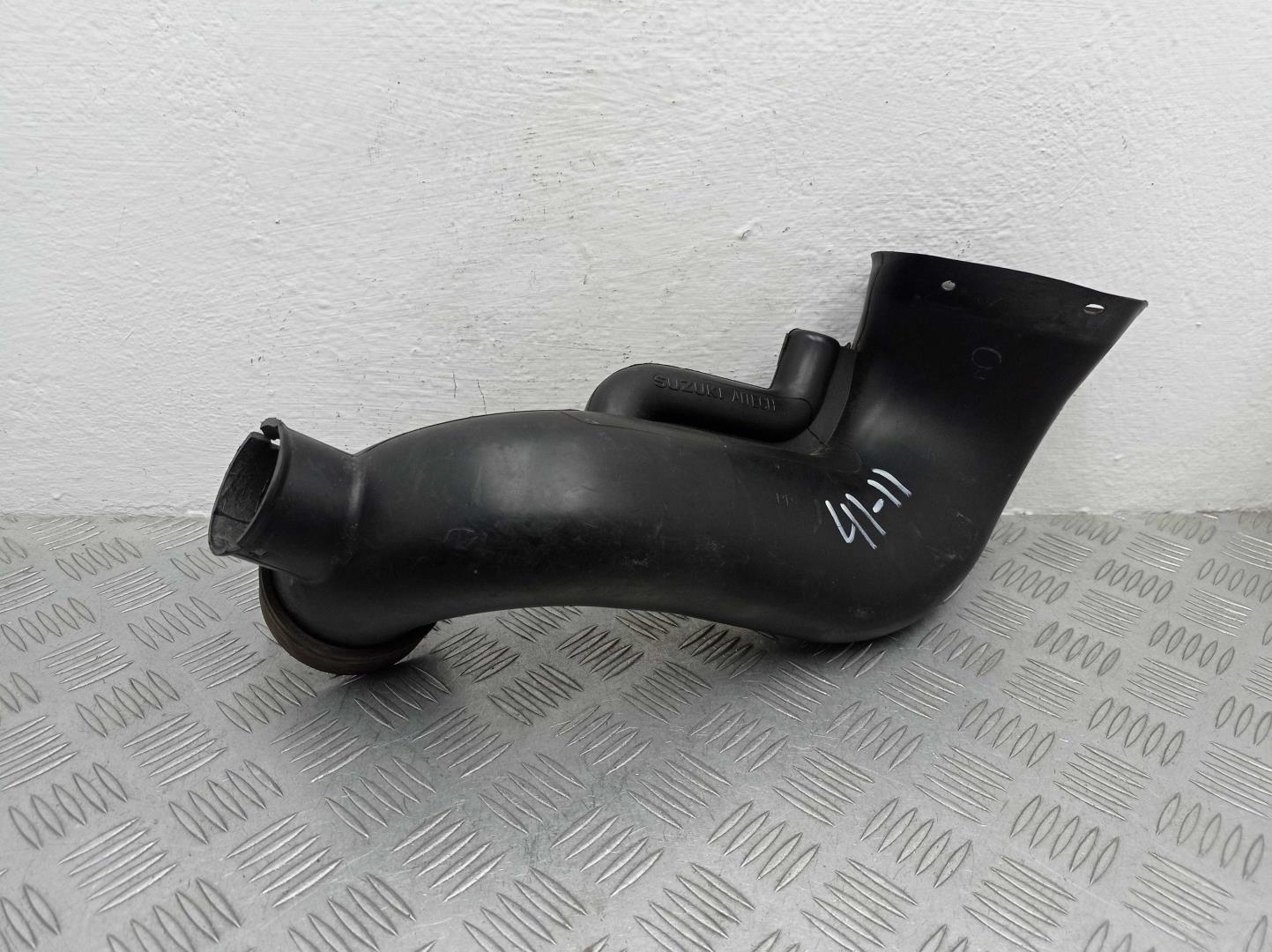 Патрубок воздушного фильтра