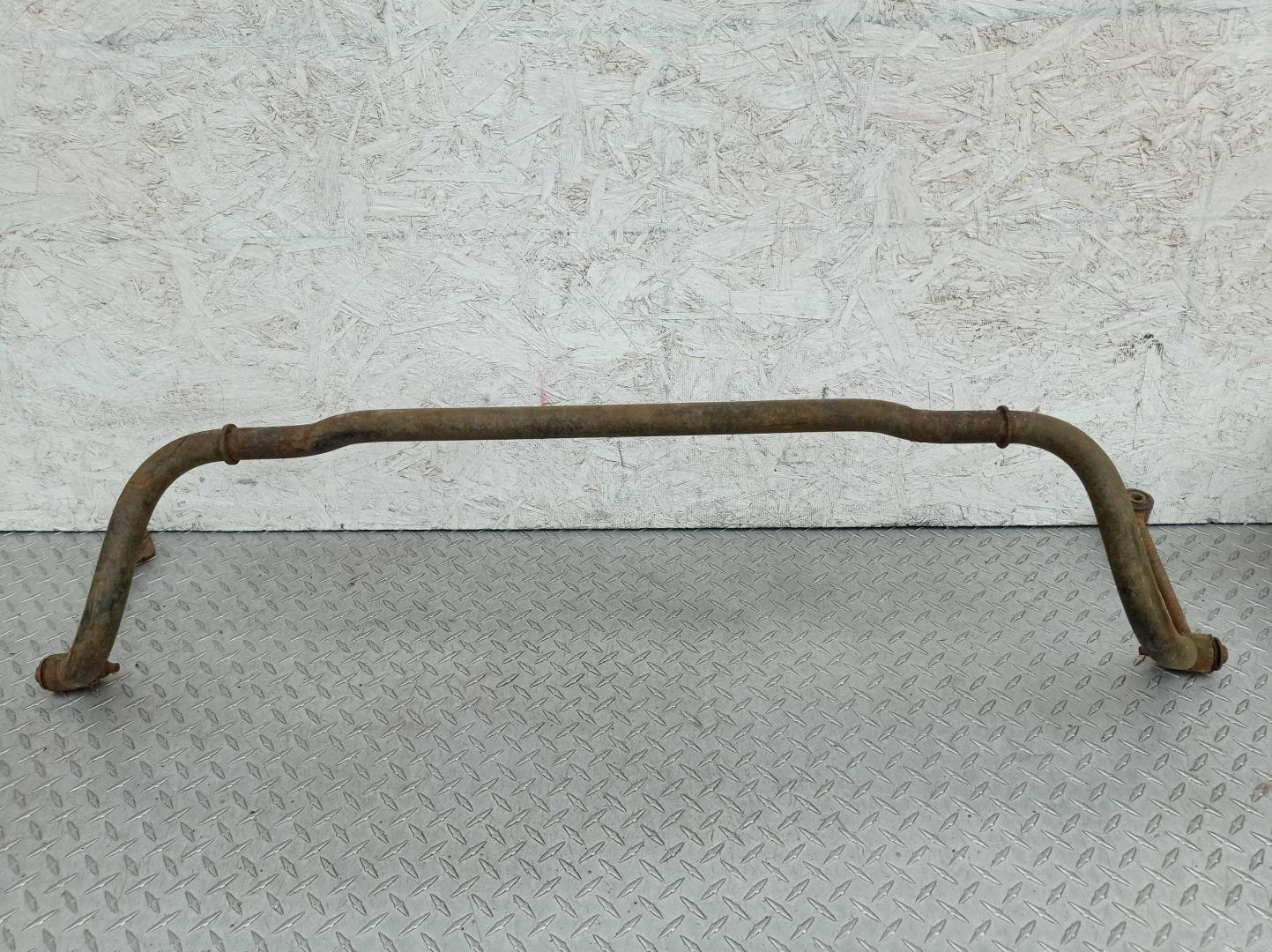 Стабилизатор передний