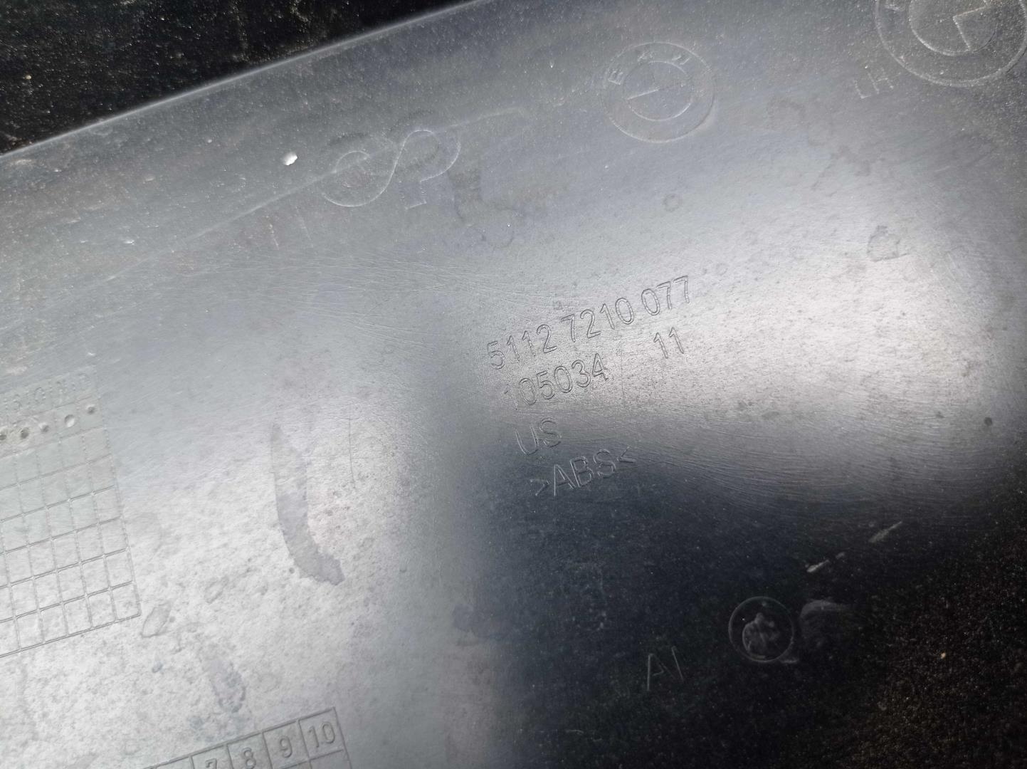 Кронштейн заднего бампера