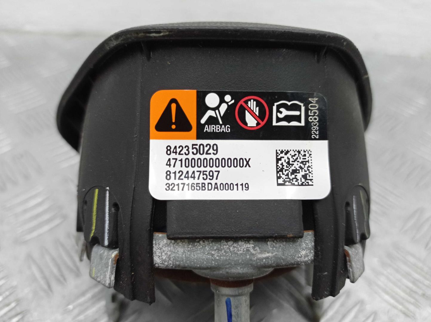 Подушка безопасности в рулевое колесо