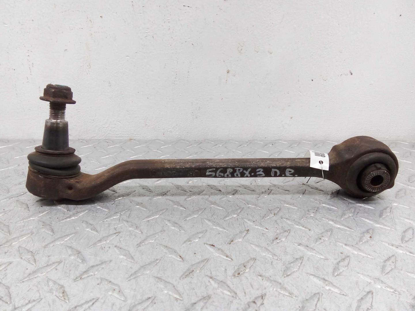 Рычаг передний нижний правый