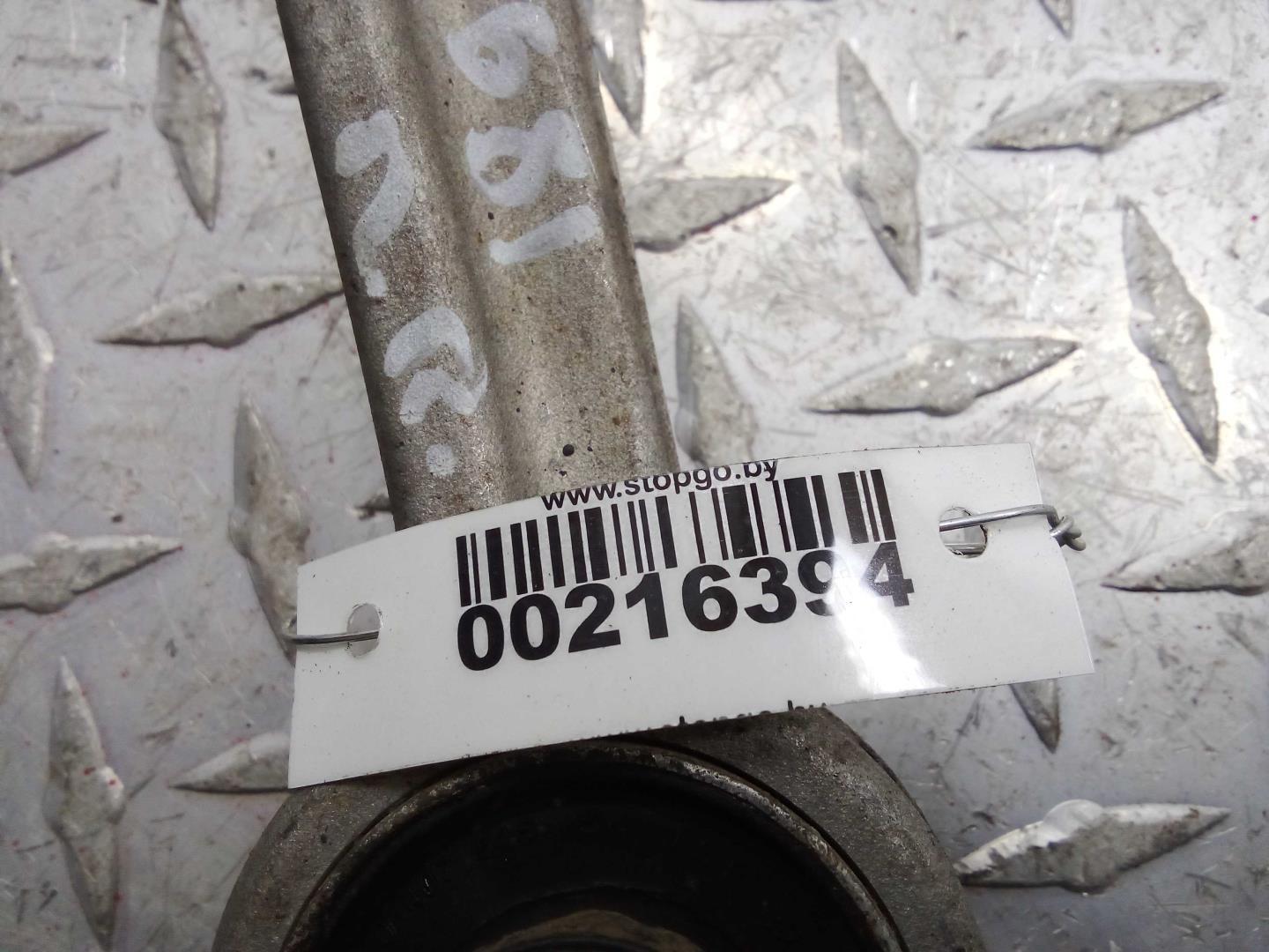 Рычаг передний верхний правый