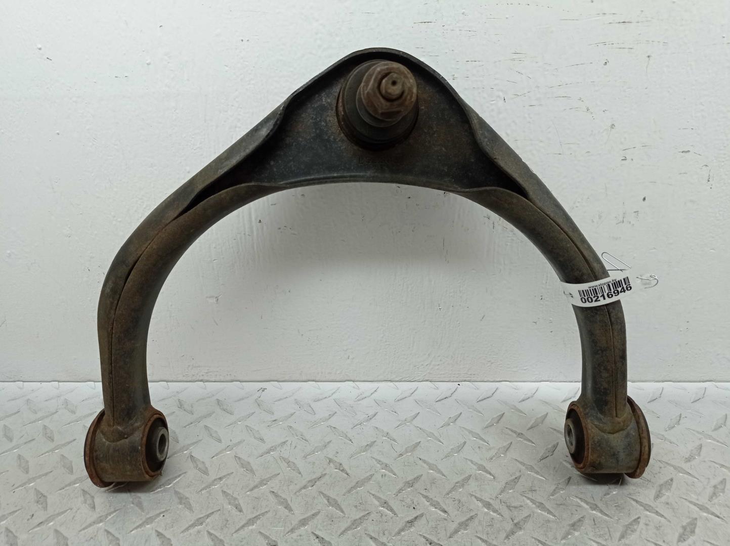 Рычаг передний верхний левый