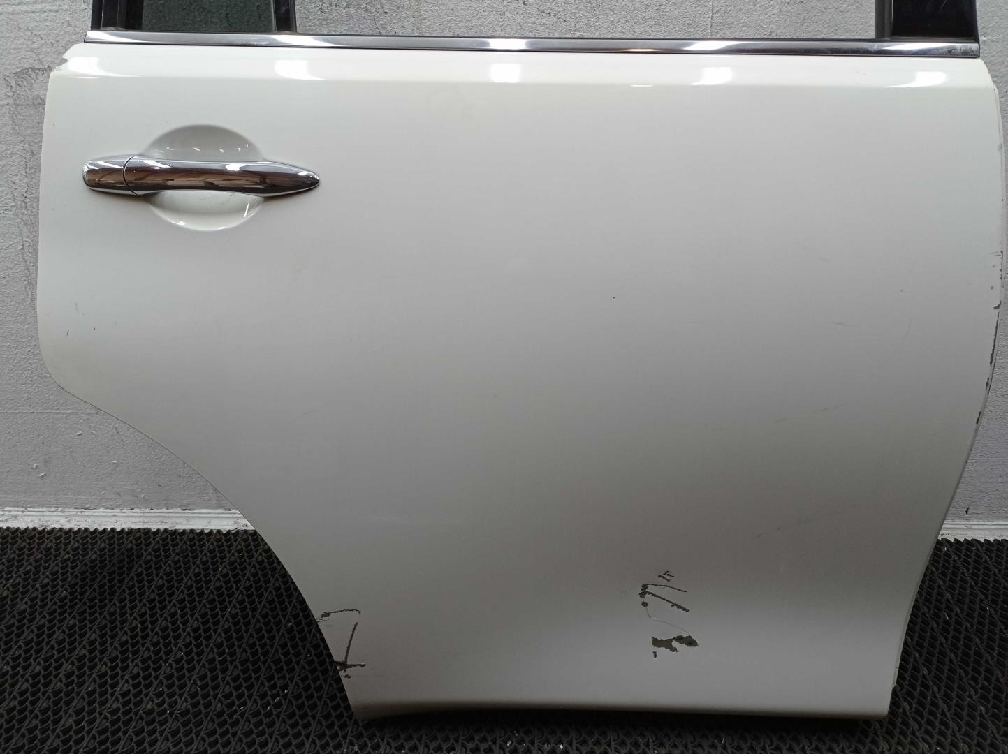 Замок двери задней правой