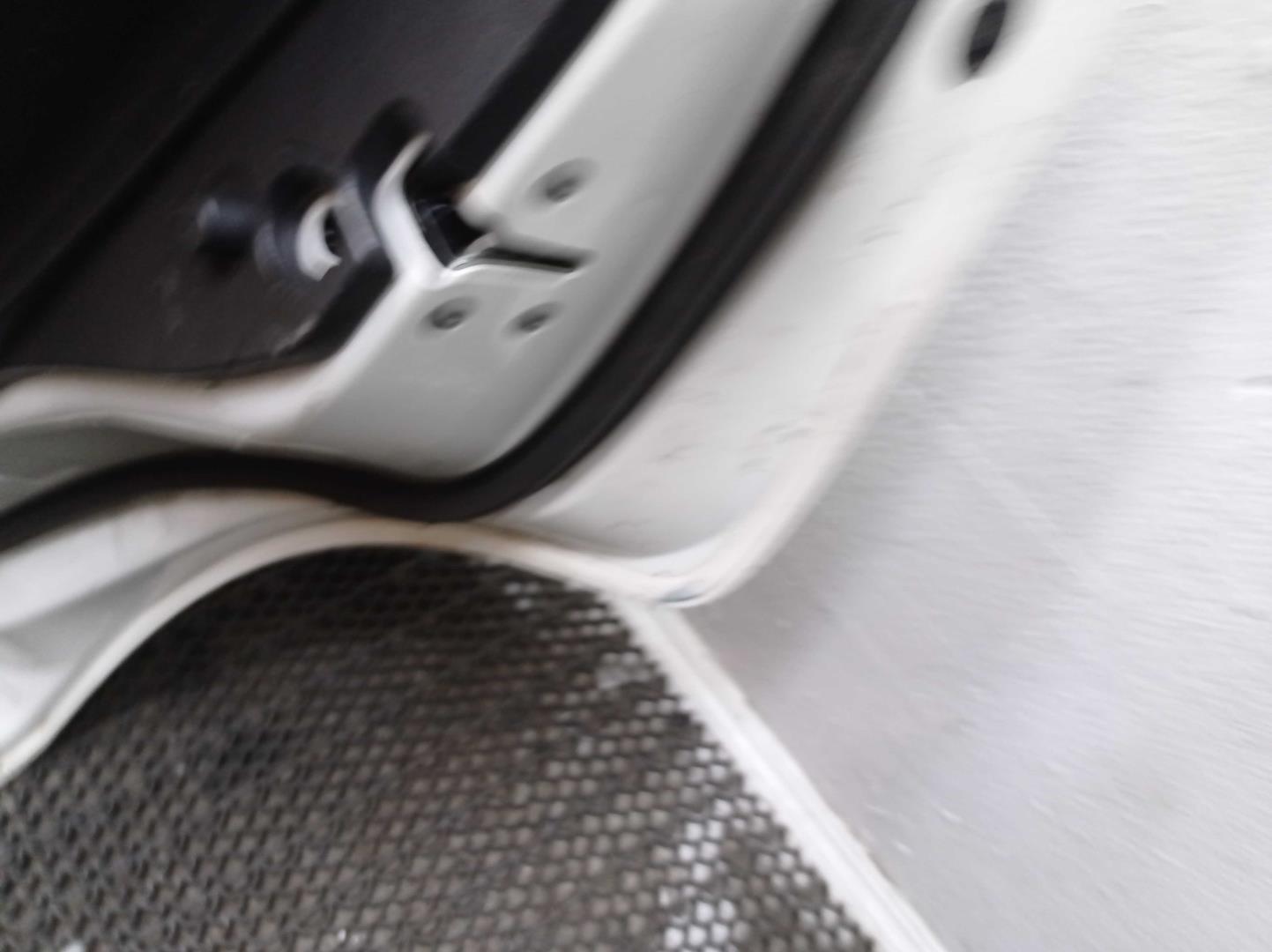 Замок двери задней правой