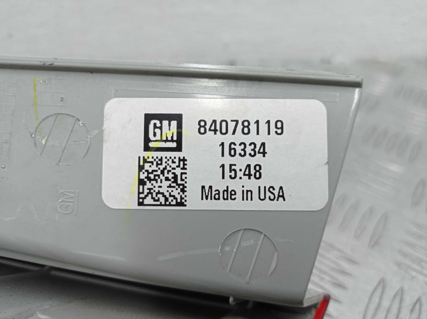 Фонарь задний наружный правый