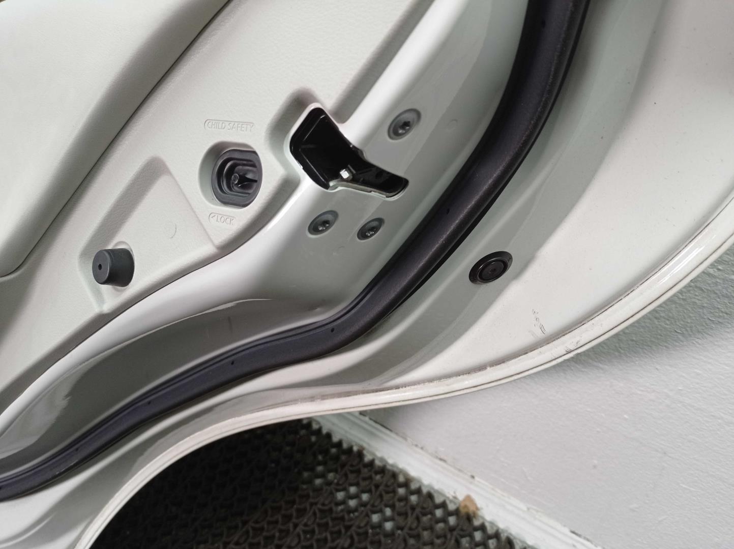 Ручка двери задней наружная правая