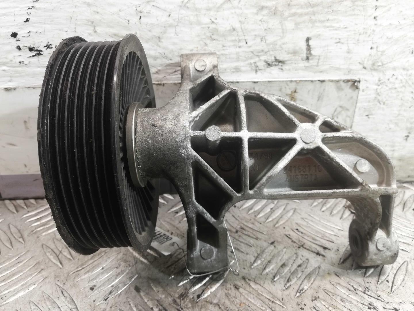 Натяжитель ремня