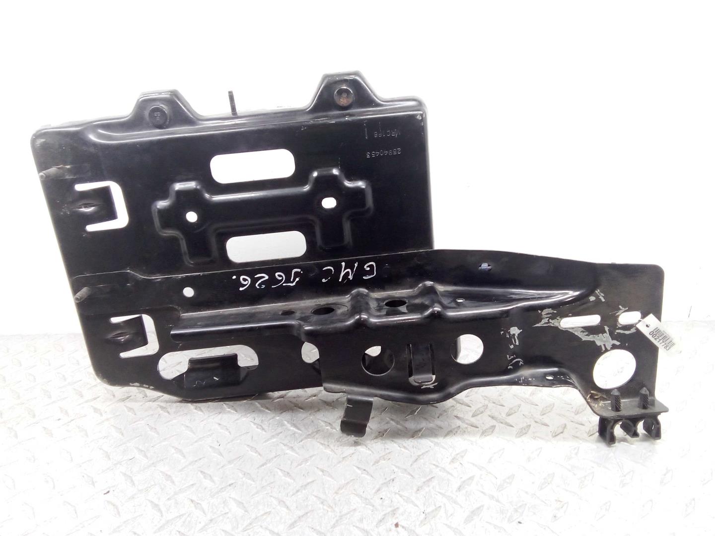 Площадка под аккумулятор (АКБ)