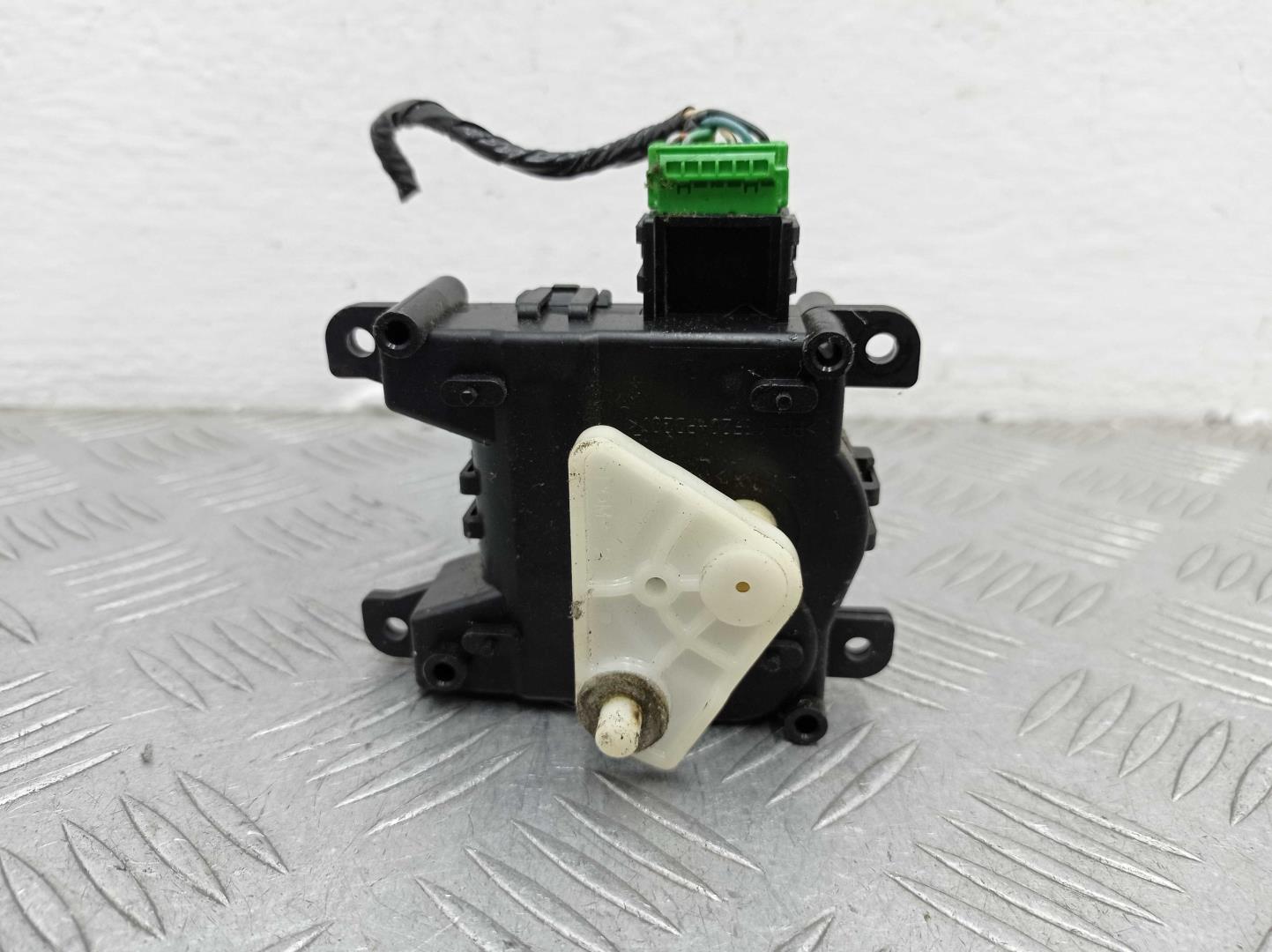 Моторчик заслонки печки