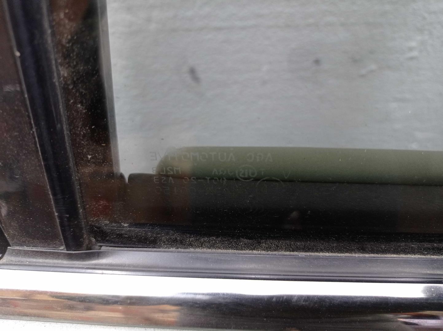 Стеклоподъемник электр. задний левый