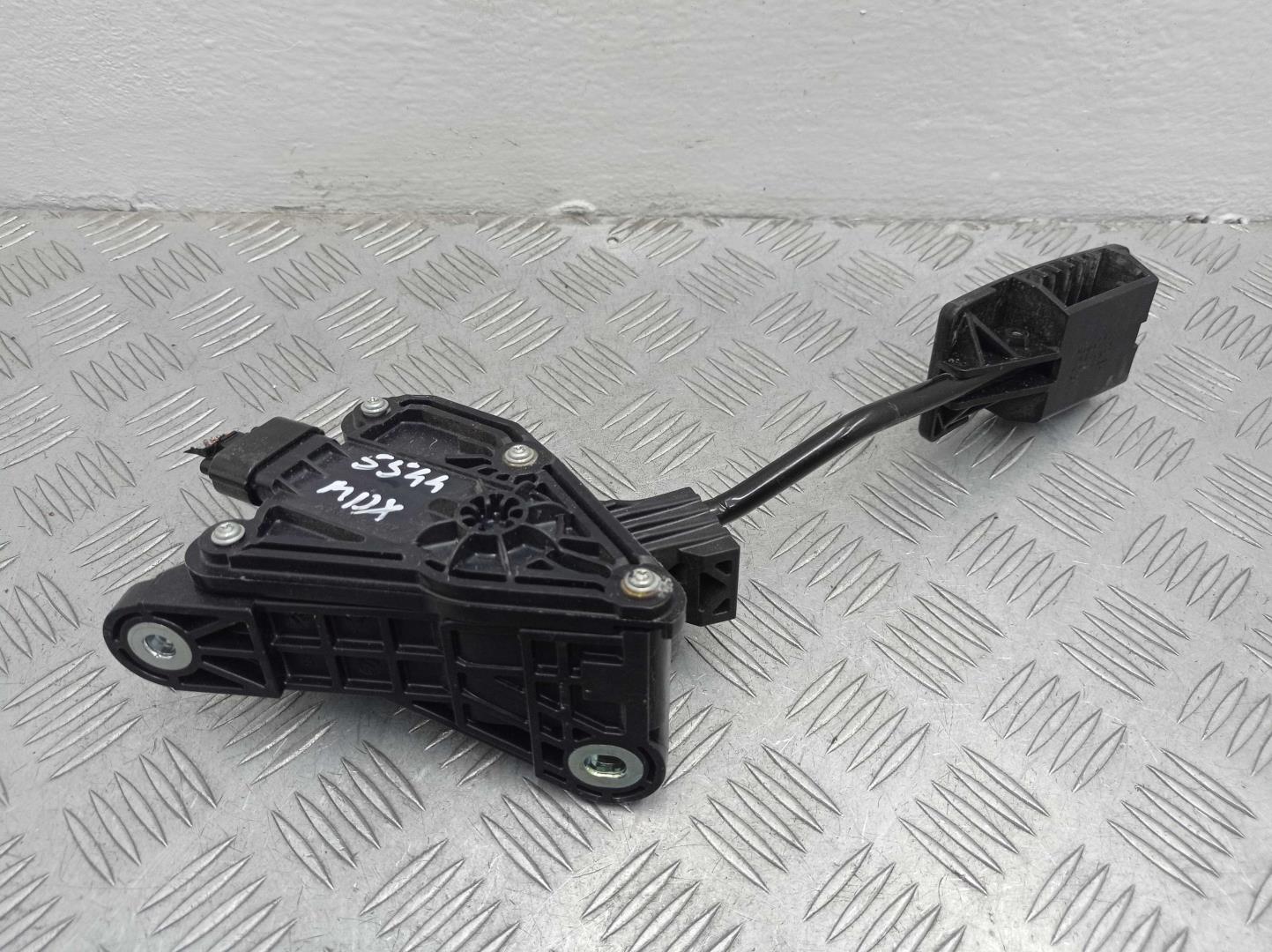 Педаль газа