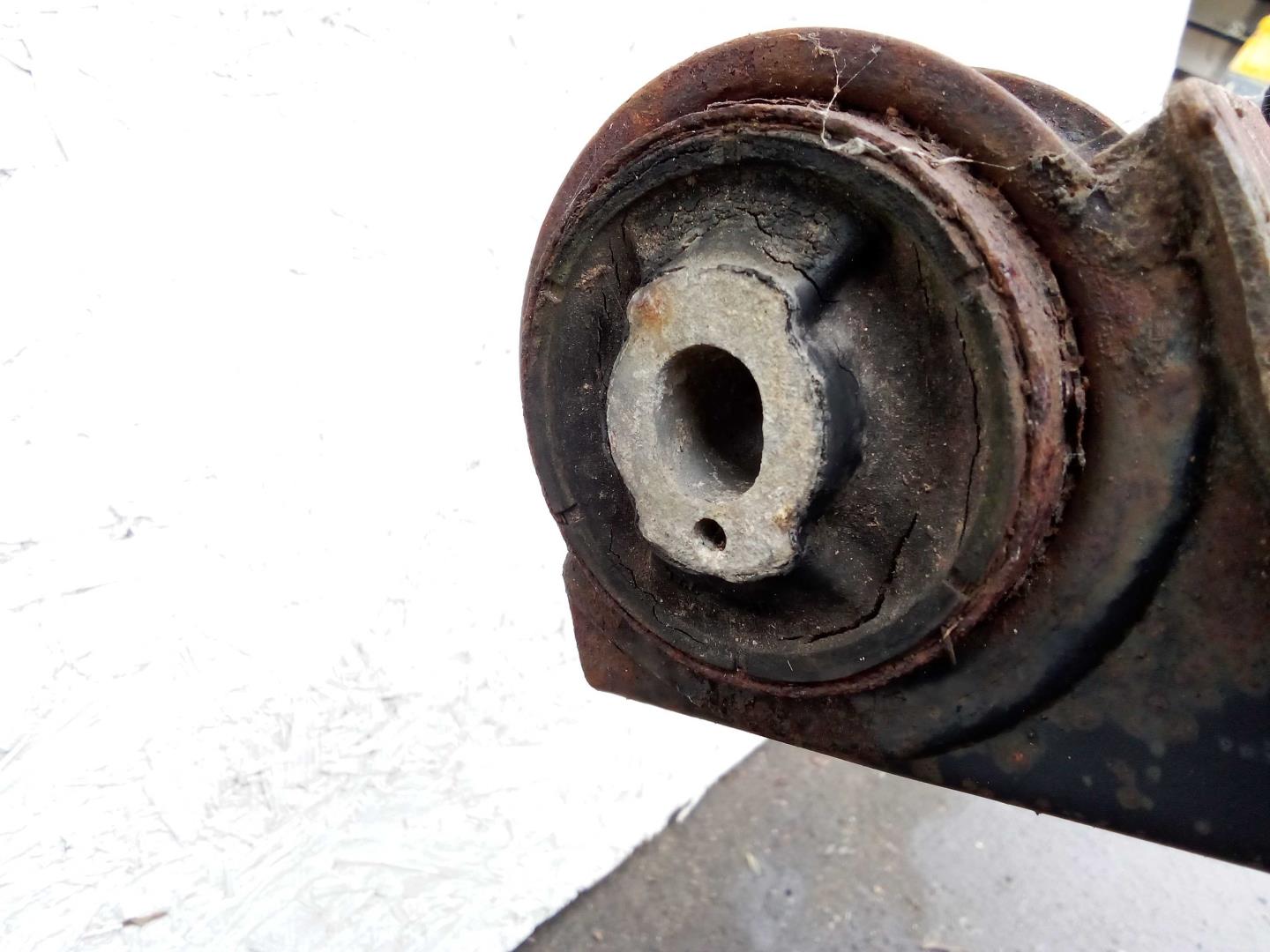 Балка задняя