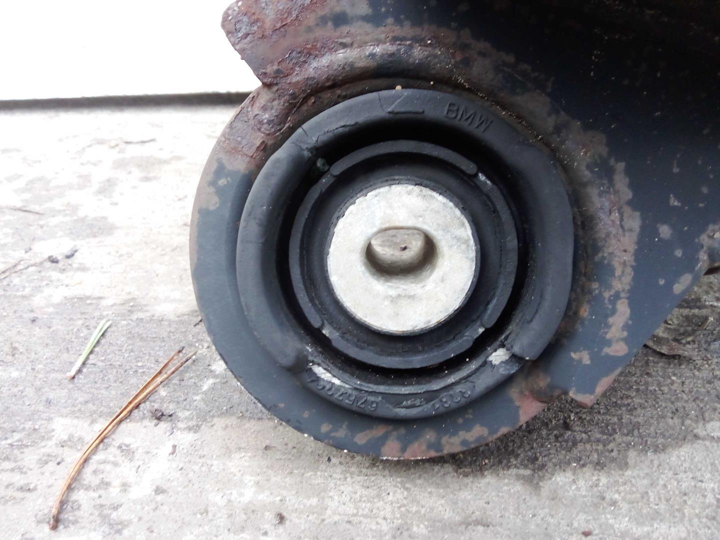 Балка задняя