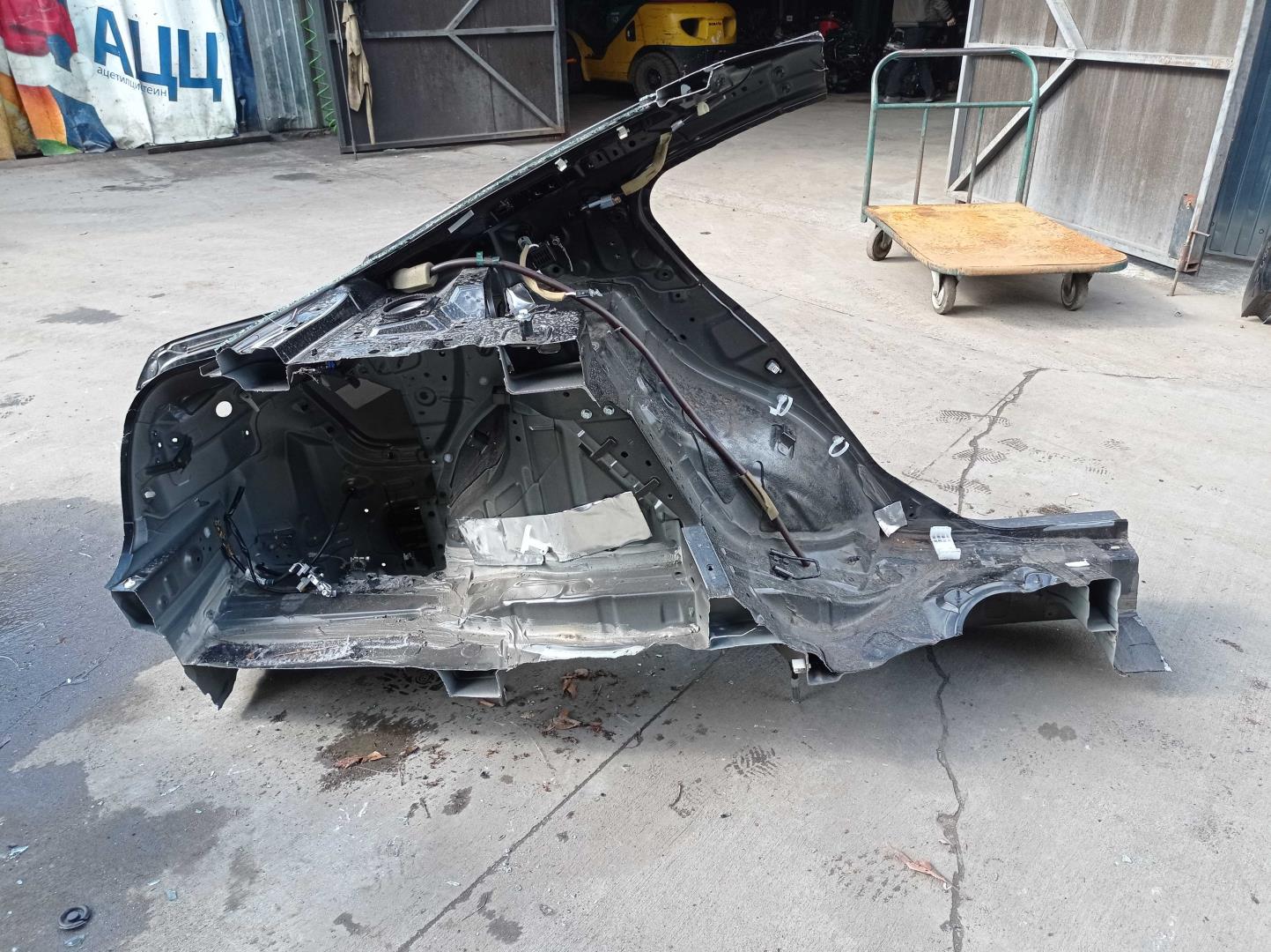 Крыло заднее левое