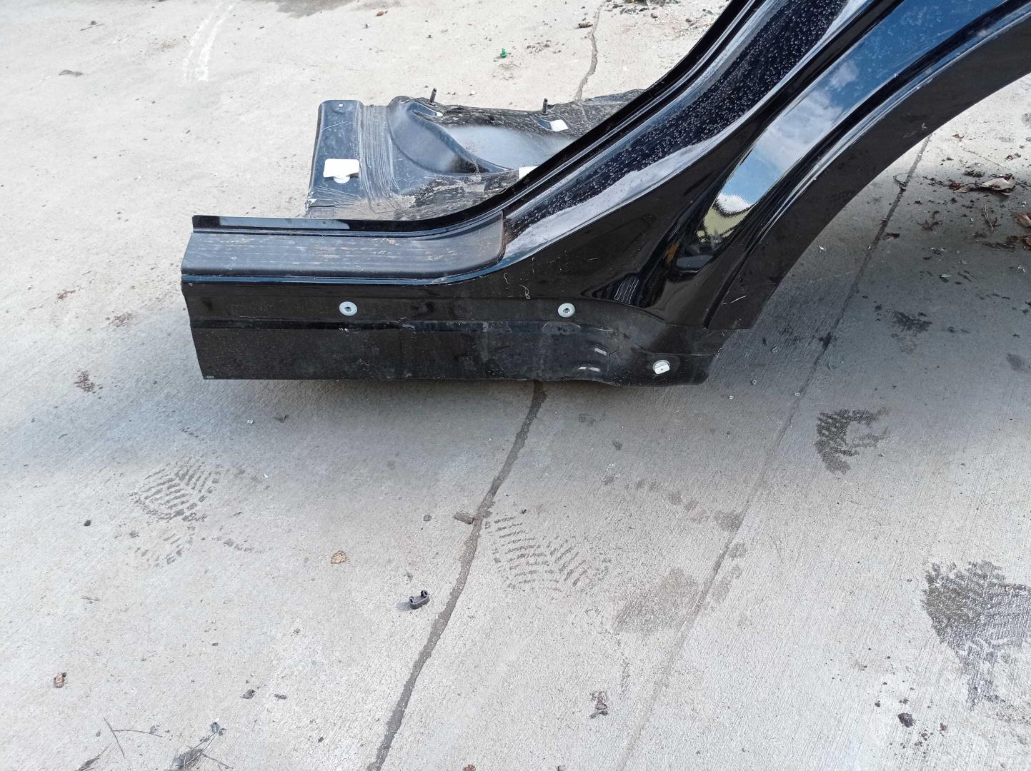 Крыло заднее левое