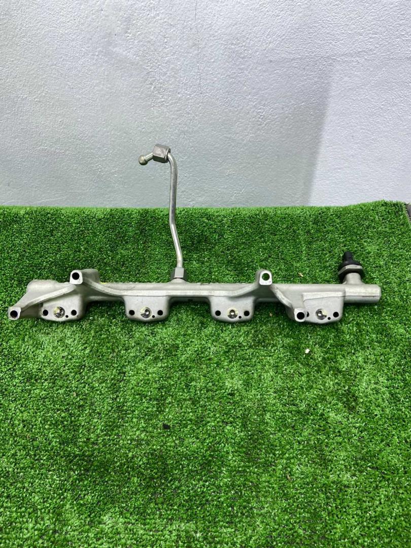 Рейка топливная (рампа)