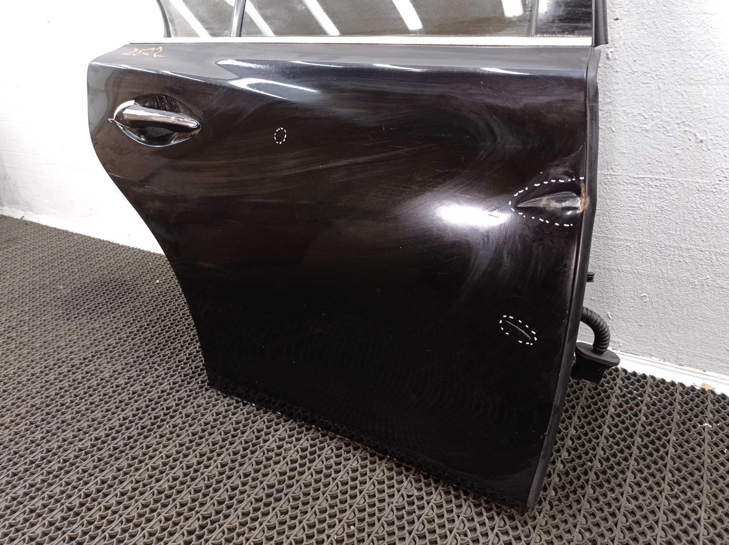 Замок двери задней правой