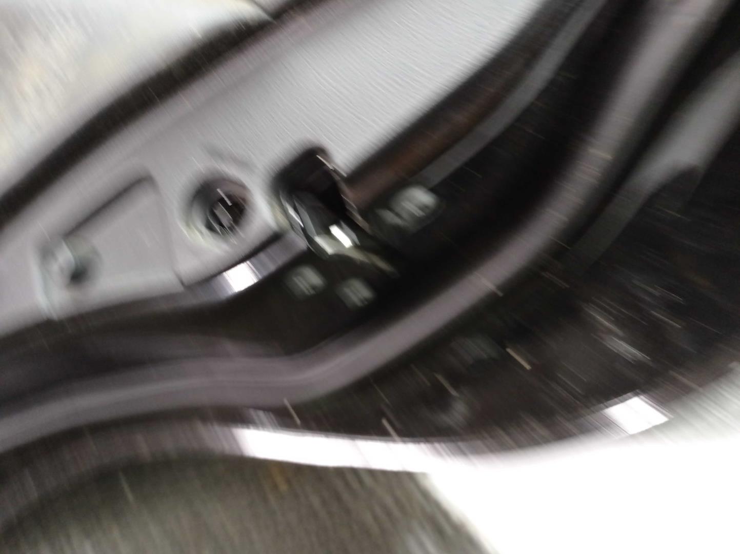 Стеклоподъемник электр. задний правый