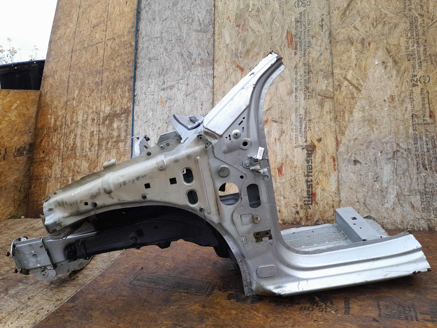 Лонжерон передний левый