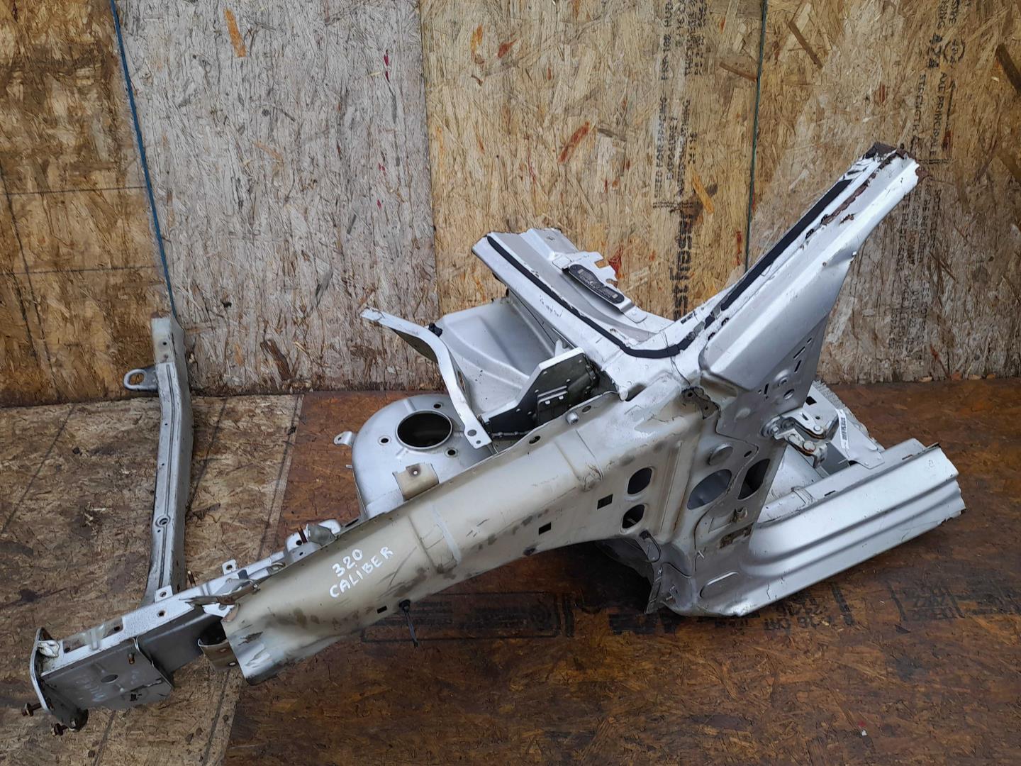 Лонжерон передний левый