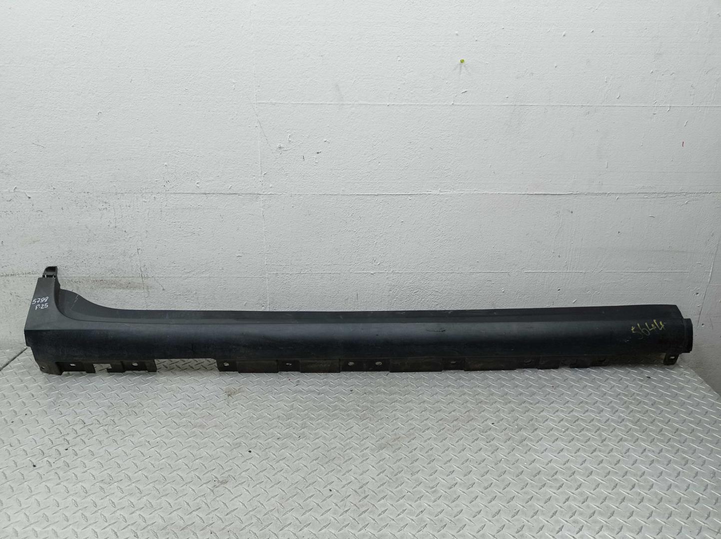 Накладка на порог (наружная)