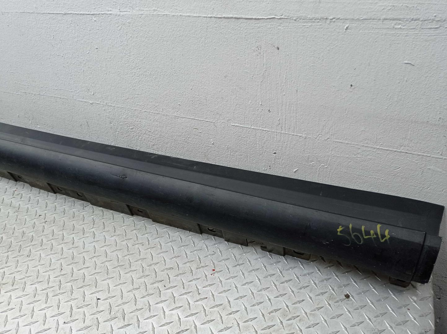 Накладка на порог (наружная)