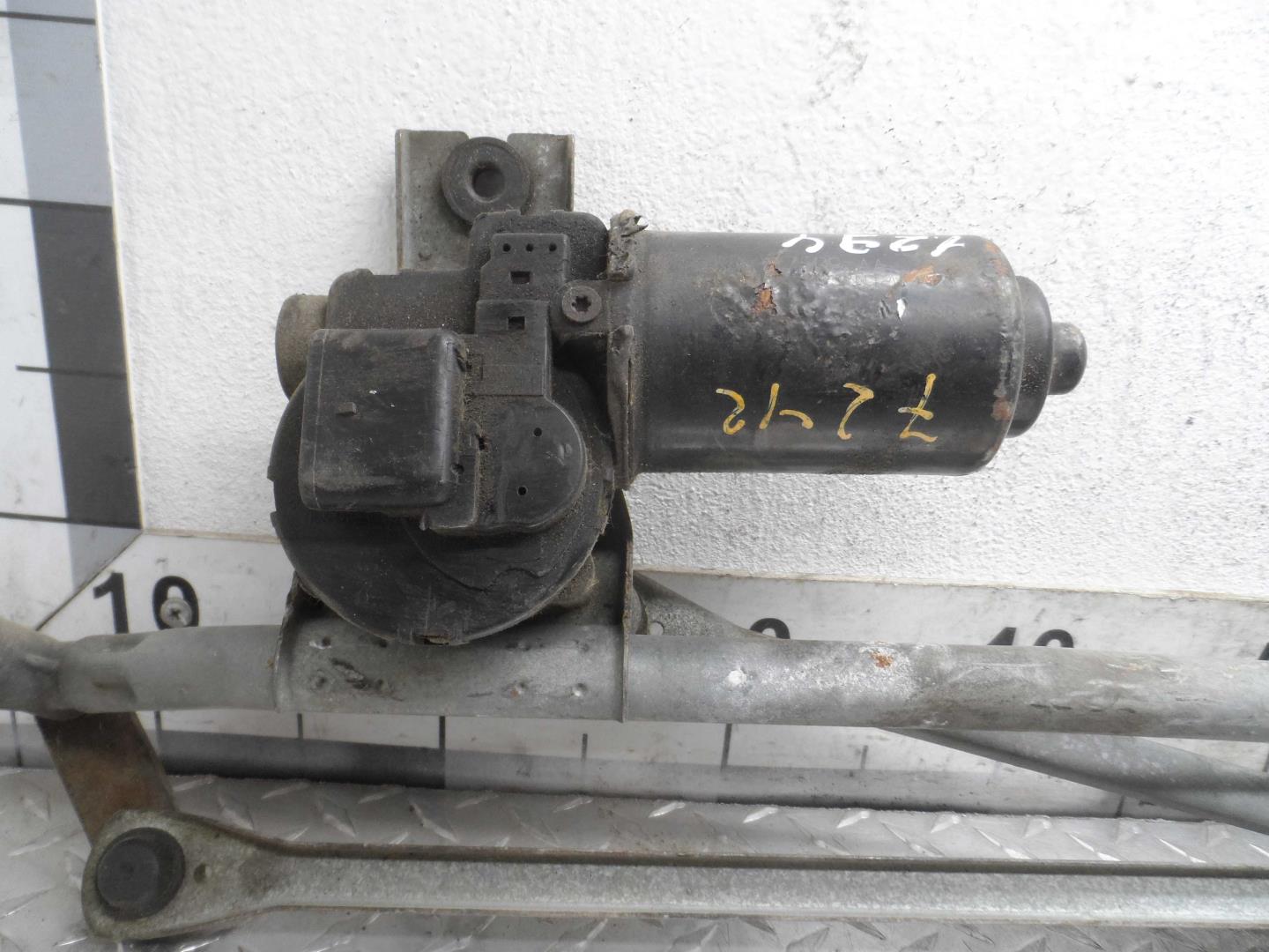 Трапеция стеклоочистителей