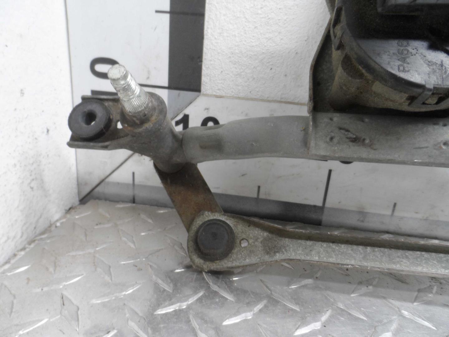 Трапеция стеклоочистителей