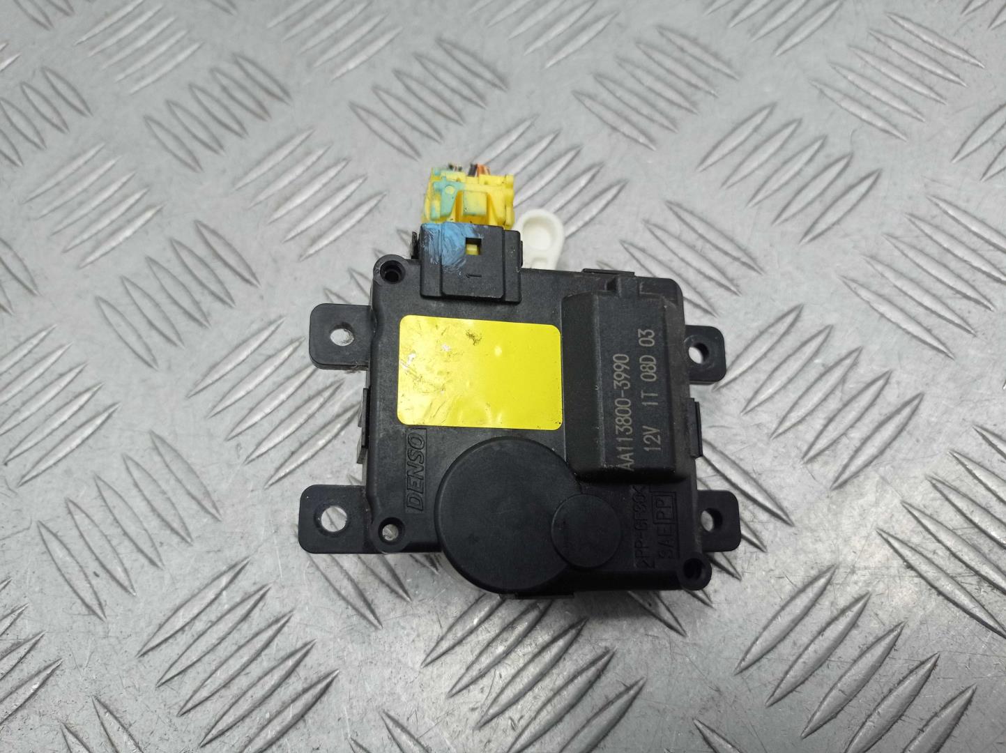 Моторчик заслонки печки