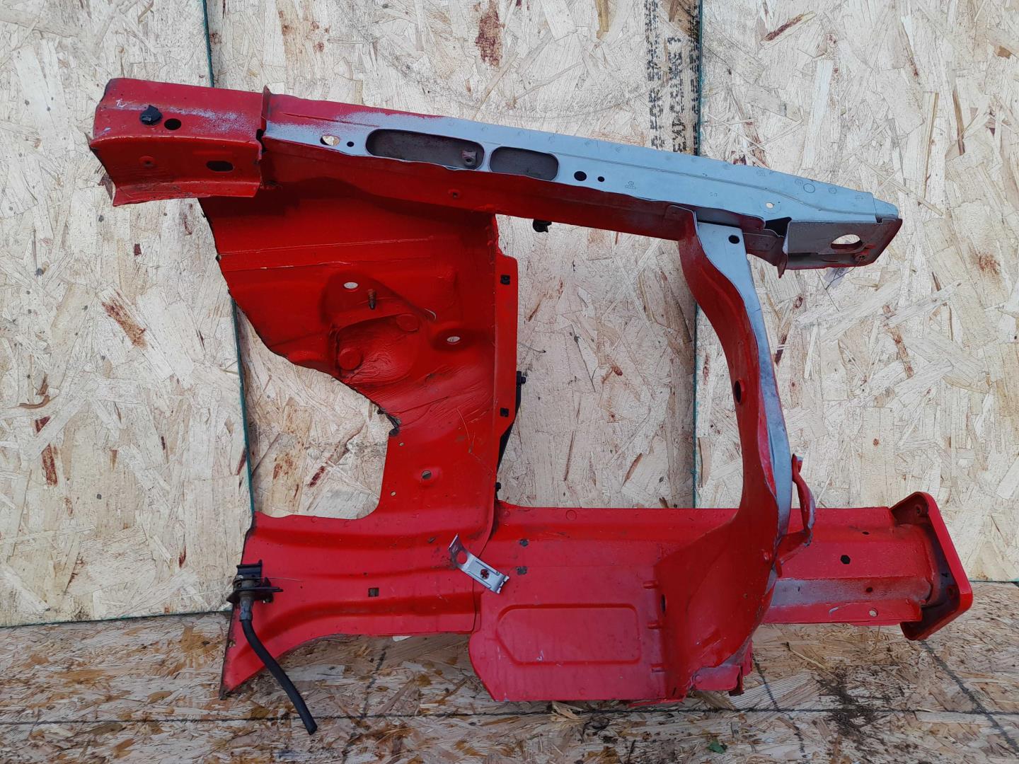 Лонжерон передний правый