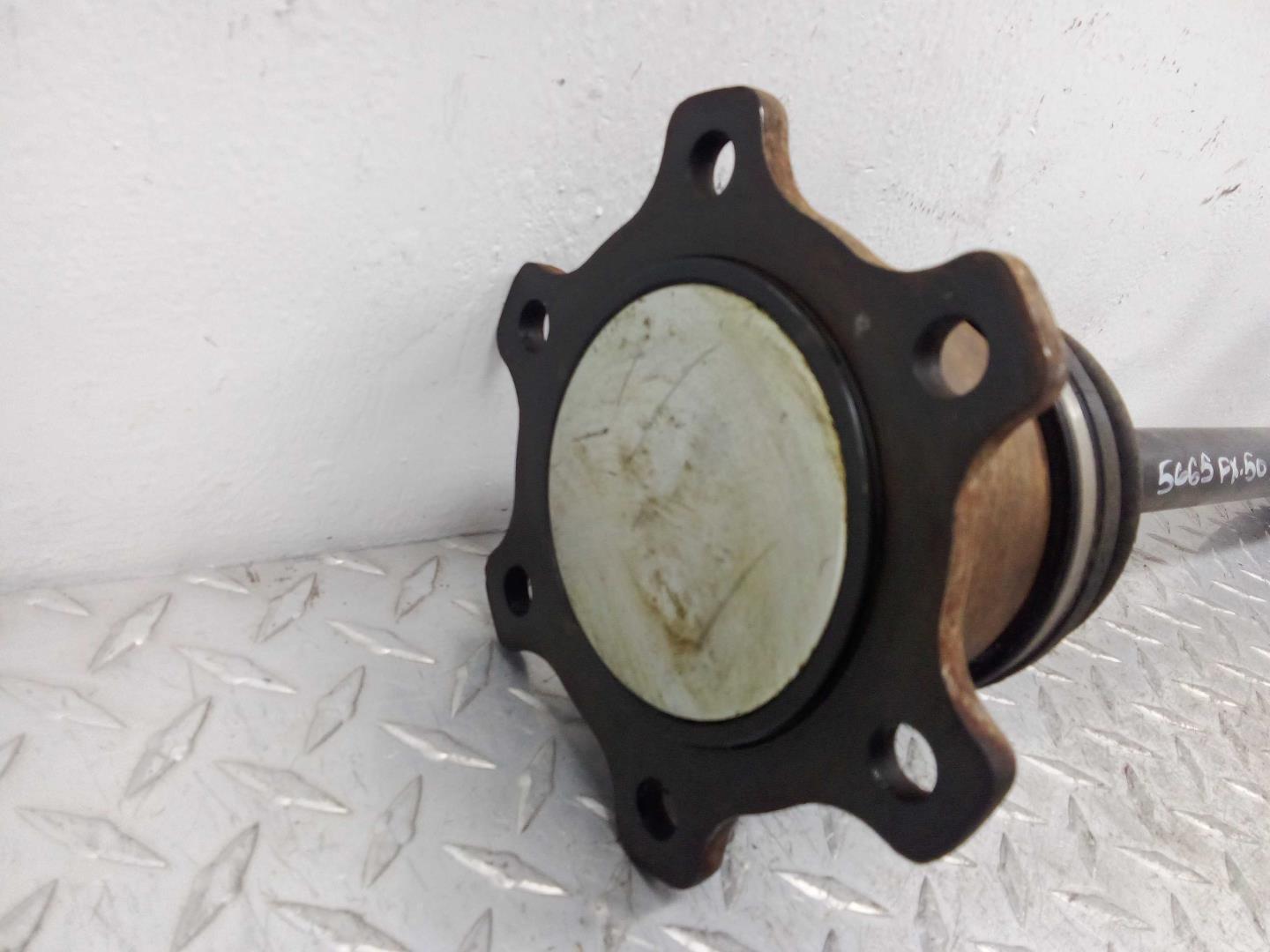 Полуось задняя правая