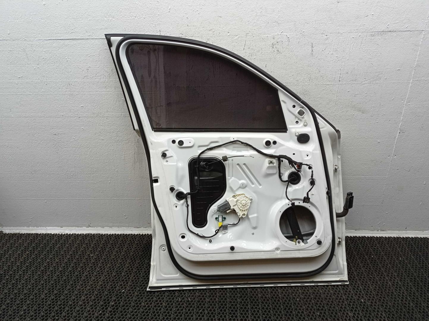 Накладка (кузов наружные)