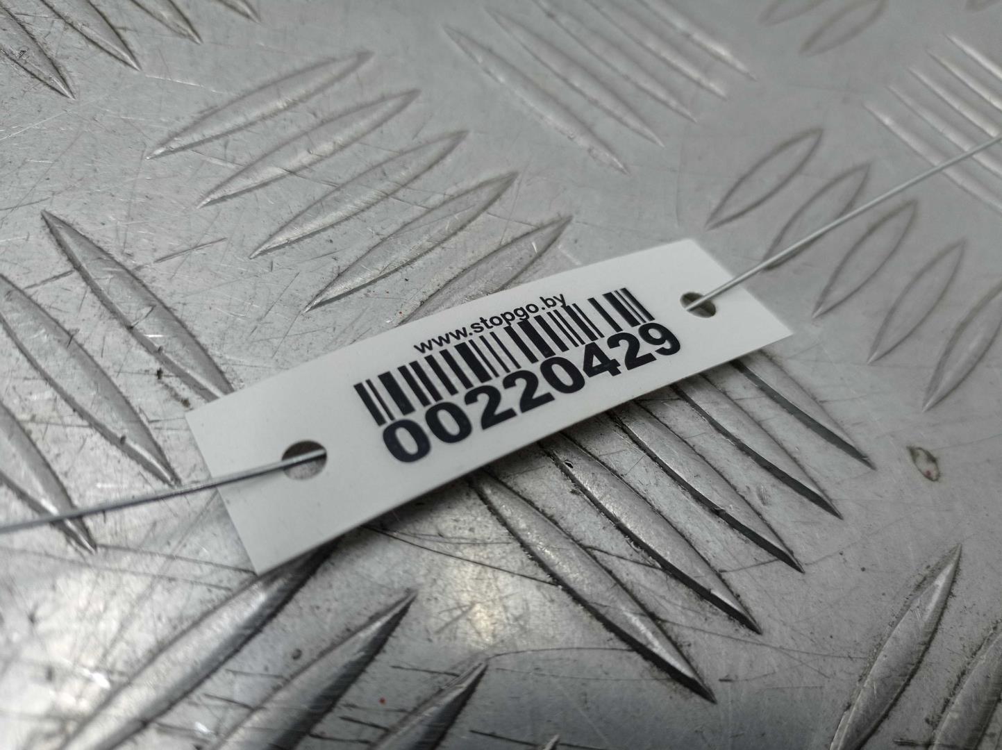 Петля капота правая