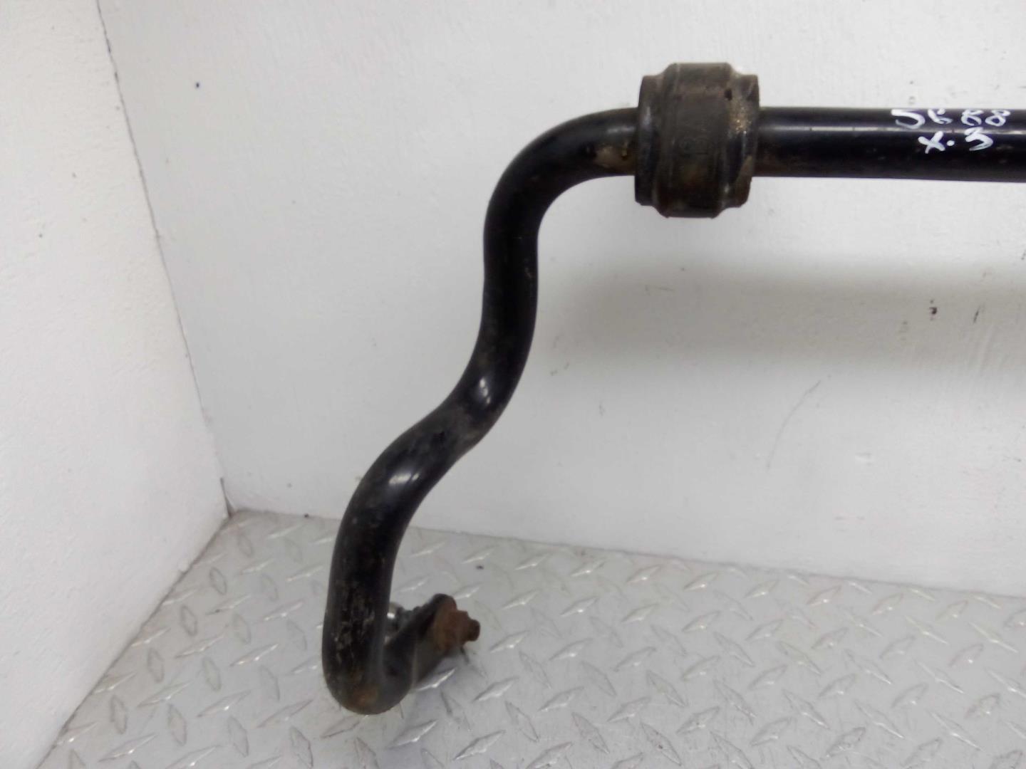 Стабилизатор передний