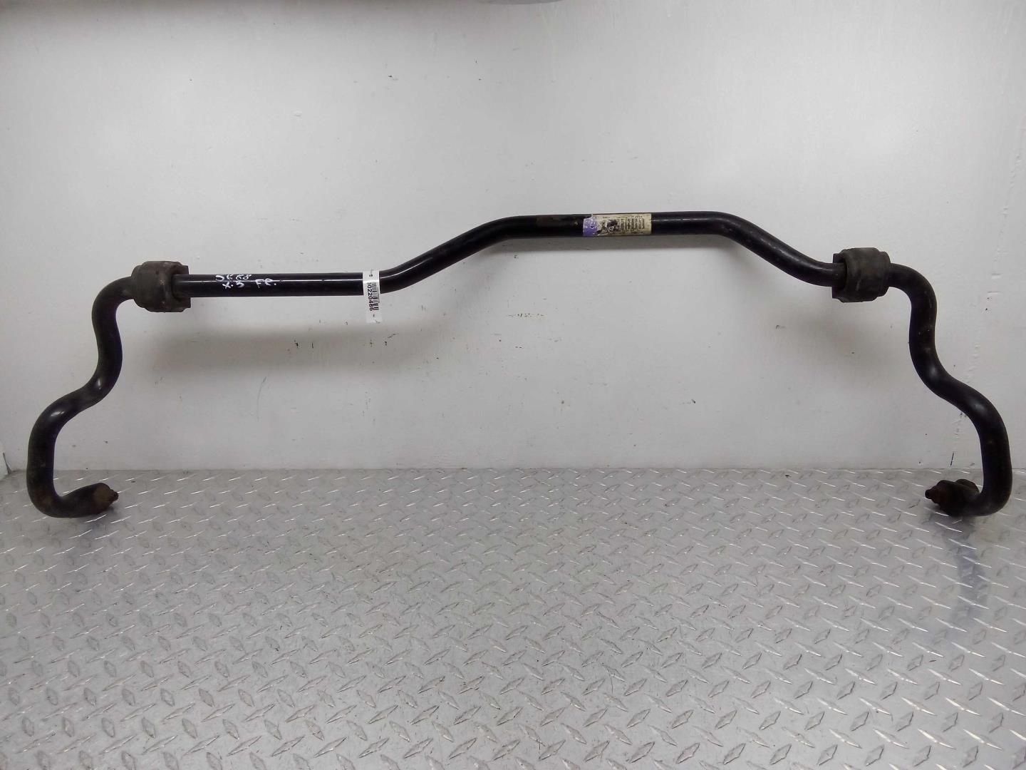 Стабилизатор передний