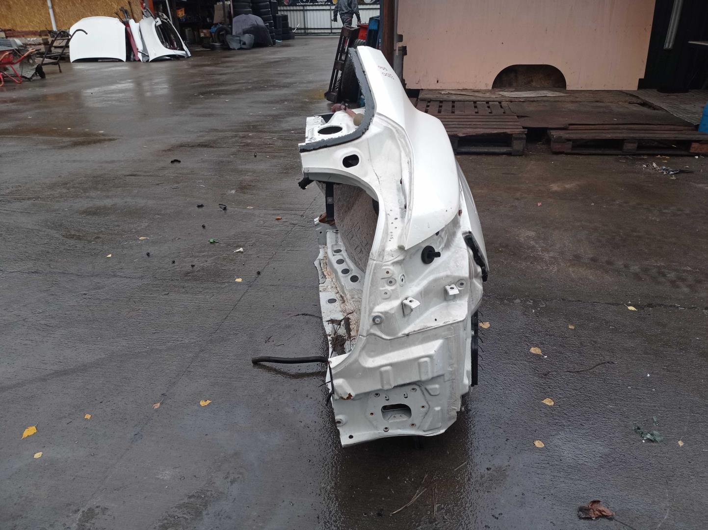 Крыло заднее правое