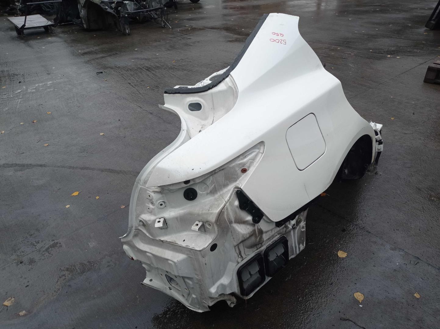 Крыло заднее правое