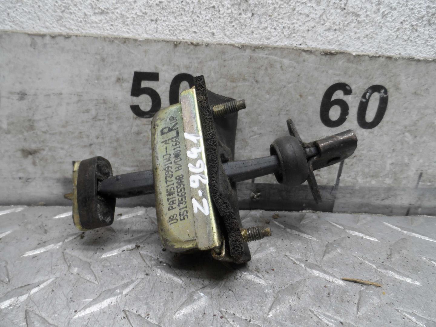 Ограничитель двери