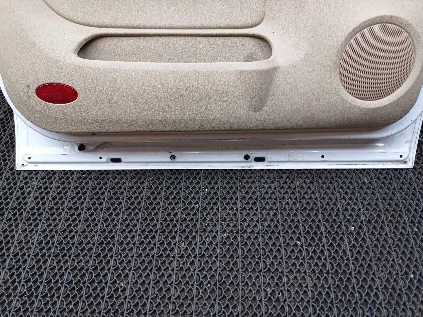 Ручка двери передней наружная левая