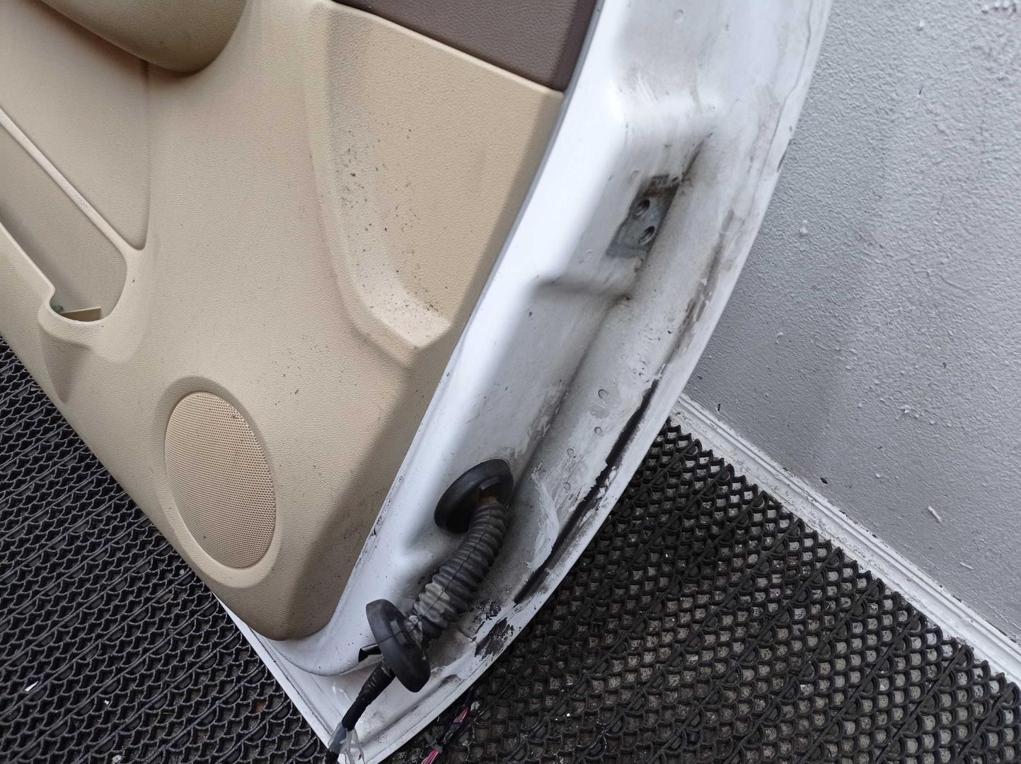 Ручка двери передней наружная левая